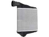 BEHR Intercooler for Porsche Macan (2015–2018), detail view