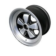 Maxilite introduces 9 x 16 Fuchs-style wheels for Porsche 911, blending Swiss craftsmanship with classic design. TÜV-certified and backed by a 3-year warranty, these wheels feature a five-spoke pattern and come in four finishes: Polished Paddle, RSR Frosted Paddle, Painted Paddle, and Fully Polished.