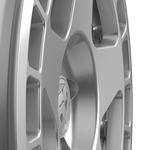 Fifteen52 Turbomac Speed Silver Wheel for 14-24 Porsche Macan. Cast, lightweight, OEM fit. PMB Performance, 20+ yrs Porsche expertise. USA-made.