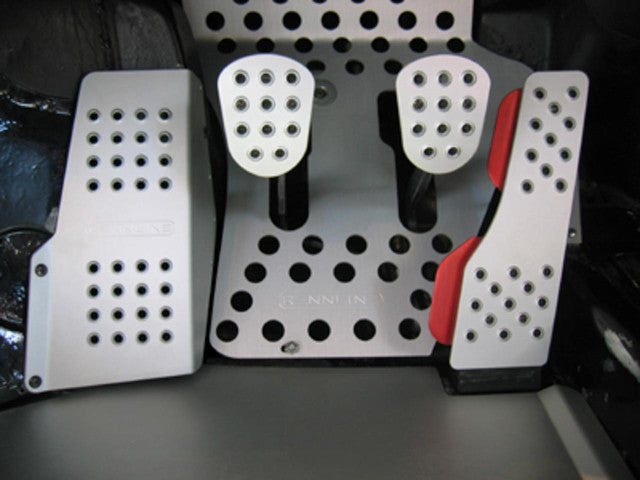 Rennline 4 Piece Pedal Set Perforated for Porsche 911, 912, 930 Coupe – PMB Performance