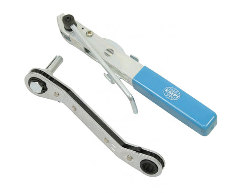 Deluxe Tool with Ratchet and Cutter
